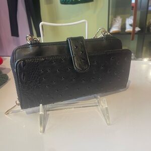 Chic Black Women's Wallet with Textured Design